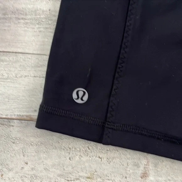 🌻 Lululemon Run Fast Track Short
Black/Groovy Stripe Multi/ Raspberry Glo Light - Picture 4 of 8